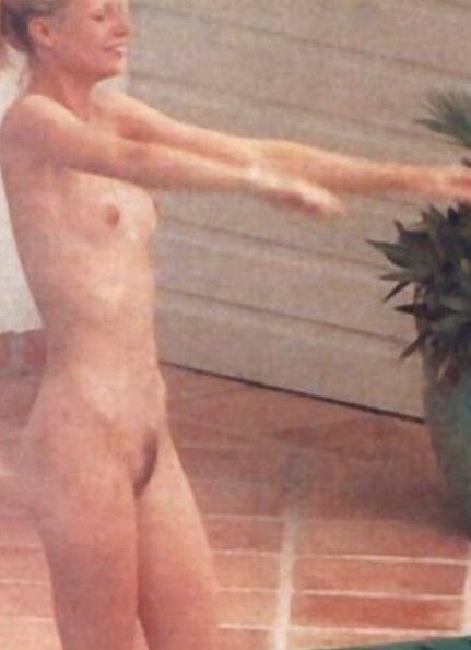 Gwyneth Paltrow Naked