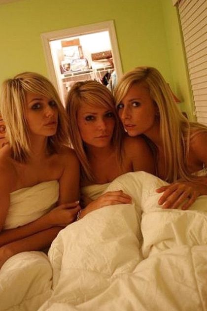 Nude Amateur Teen Lesbians