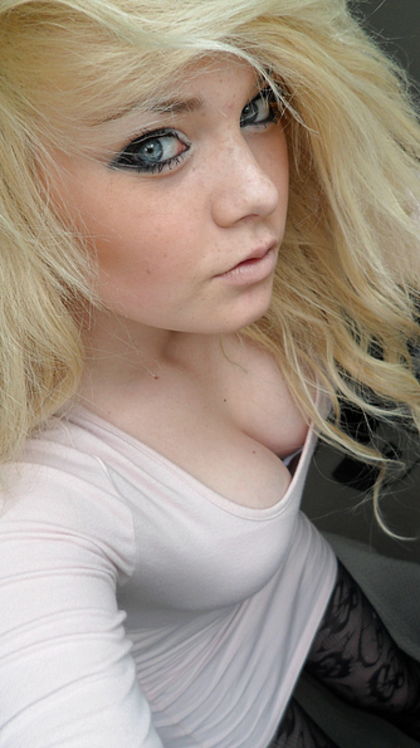 Teen Blond Pussy