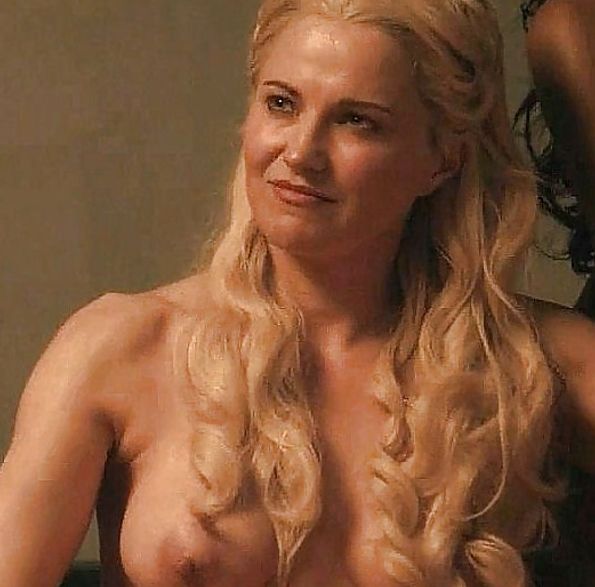 Lucy Lawless Sexy Pics