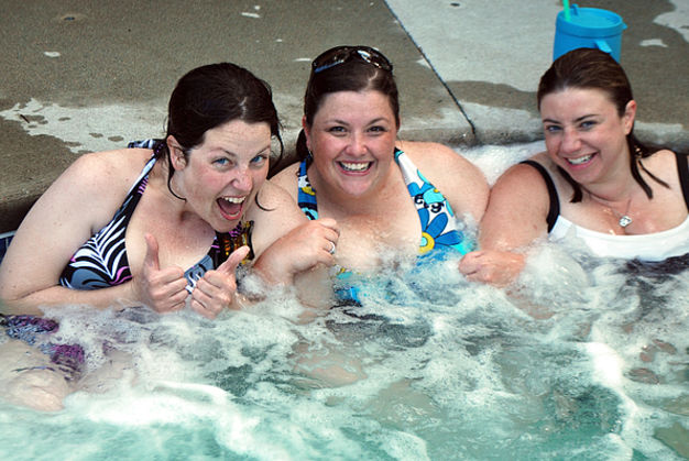 College Hot Tub Girls