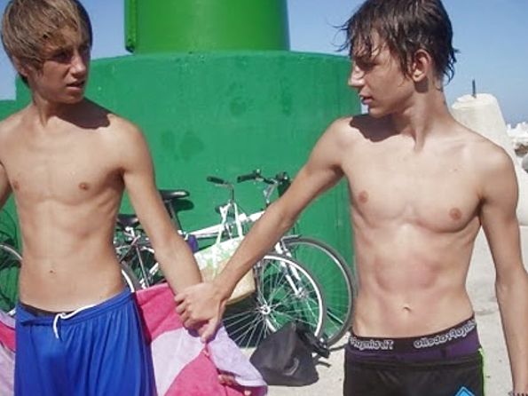 Twink Sex On The Beach