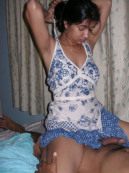 Indian House Wife Sexy