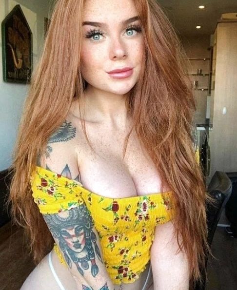Sexy Young Nude Redhead
