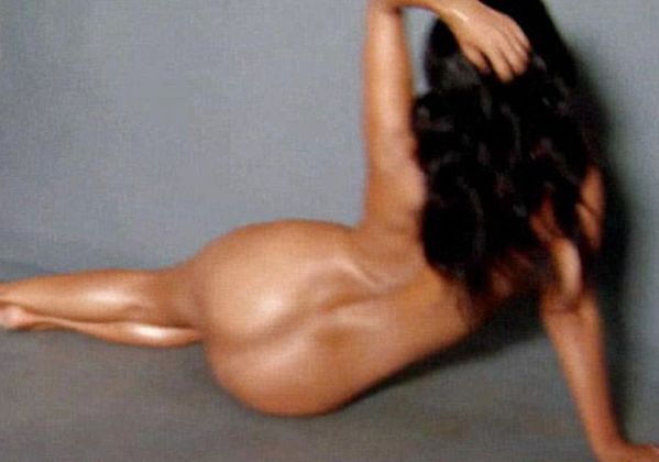 Kourtney Kardashian Ass Naked